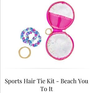 NWT Lilly Pulitzer hair accessories in beach you to it
